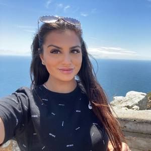 Meet your Posher, Jasmin
